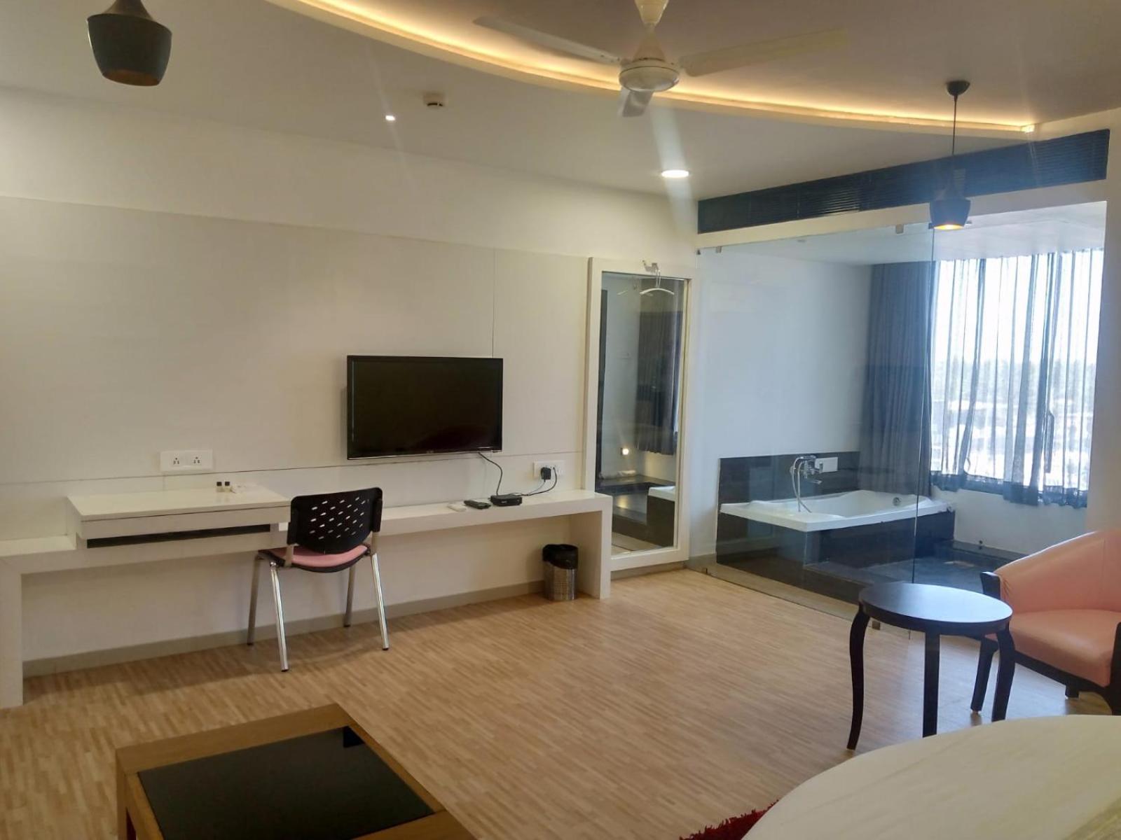 Hotel Shivalik - Mehsana Mahesana Exteriér fotografie