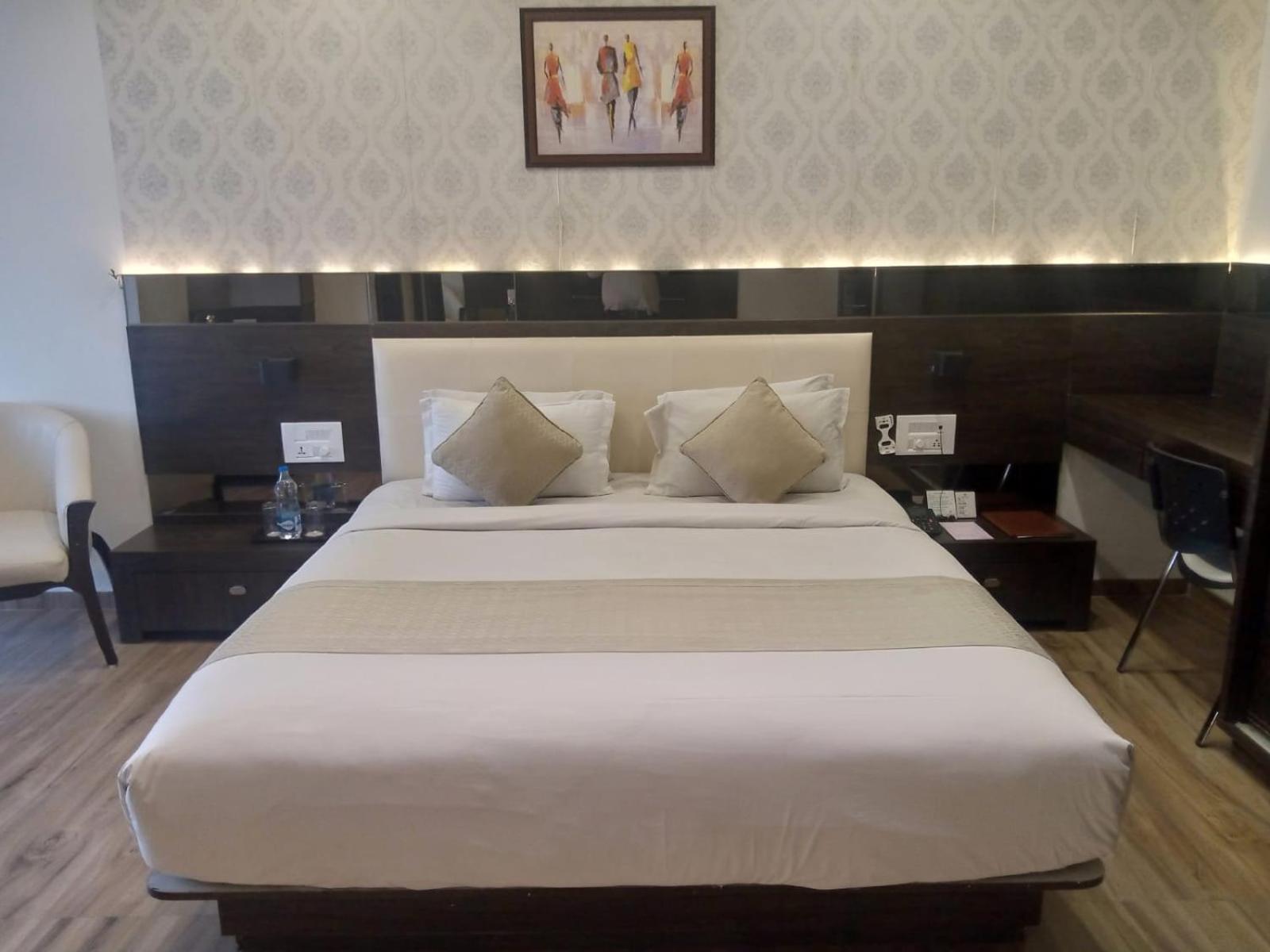 Hotel Shivalik - Mehsana Mahesana Exteriér fotografie
