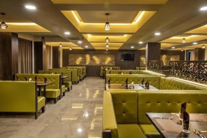 Hotel Shivalik - Mehsana Mahesana Exteriér fotografie