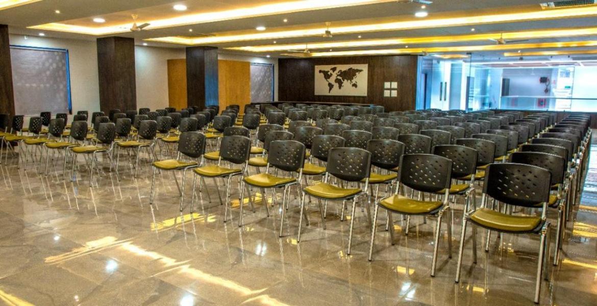 Hotel Shivalik - Mehsana Mahesana Exteriér fotografie